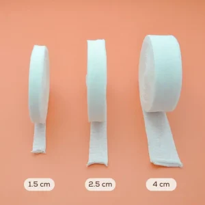 שלושה גלילי תחבושות בשלושה גדלים- 1.5 cm, 2.5 cm, 4 cm