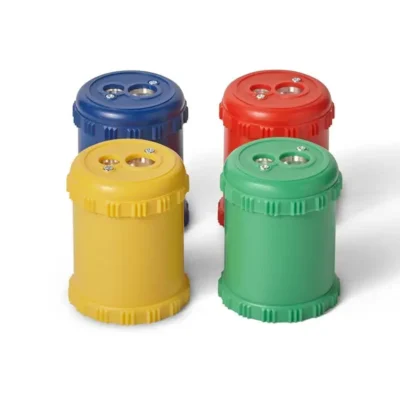 ארבעה מחדדים בצבעים - ירוק, אדום, כחול וצהוב