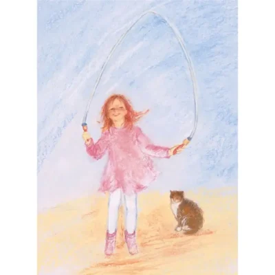 כרטיס ברכה מאויר של ילדה עם חולצה ורודה קופצת בחבל, ומאחוריה יושב חתול