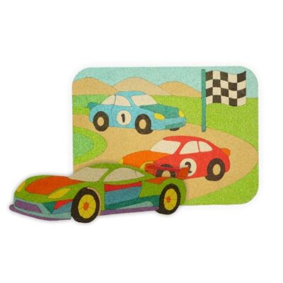 תמונת חול צבעוני של מכוניות מירוץ