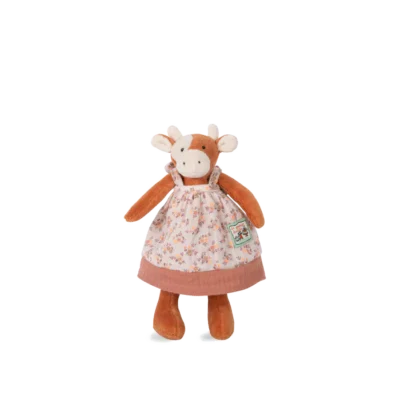 בובת פרה חומה קטנה עם שמלה